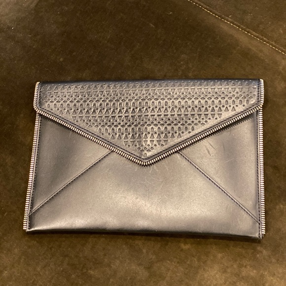 Rebecca Minkoff Handbags - Rebecca Minkoff Leo Clutch in black leather
